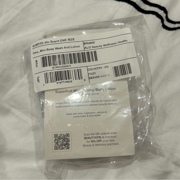 Alo Body Care Kit - Picture 6 of 9